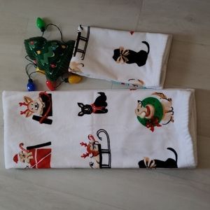 (2) Piece Caro Home Christmas Dog  Bathroom Towel Set
